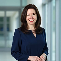 Lauren Aste 的照片，她是 Sirva Worldwide, Inc. 的执行副总裁兼首席法务官。